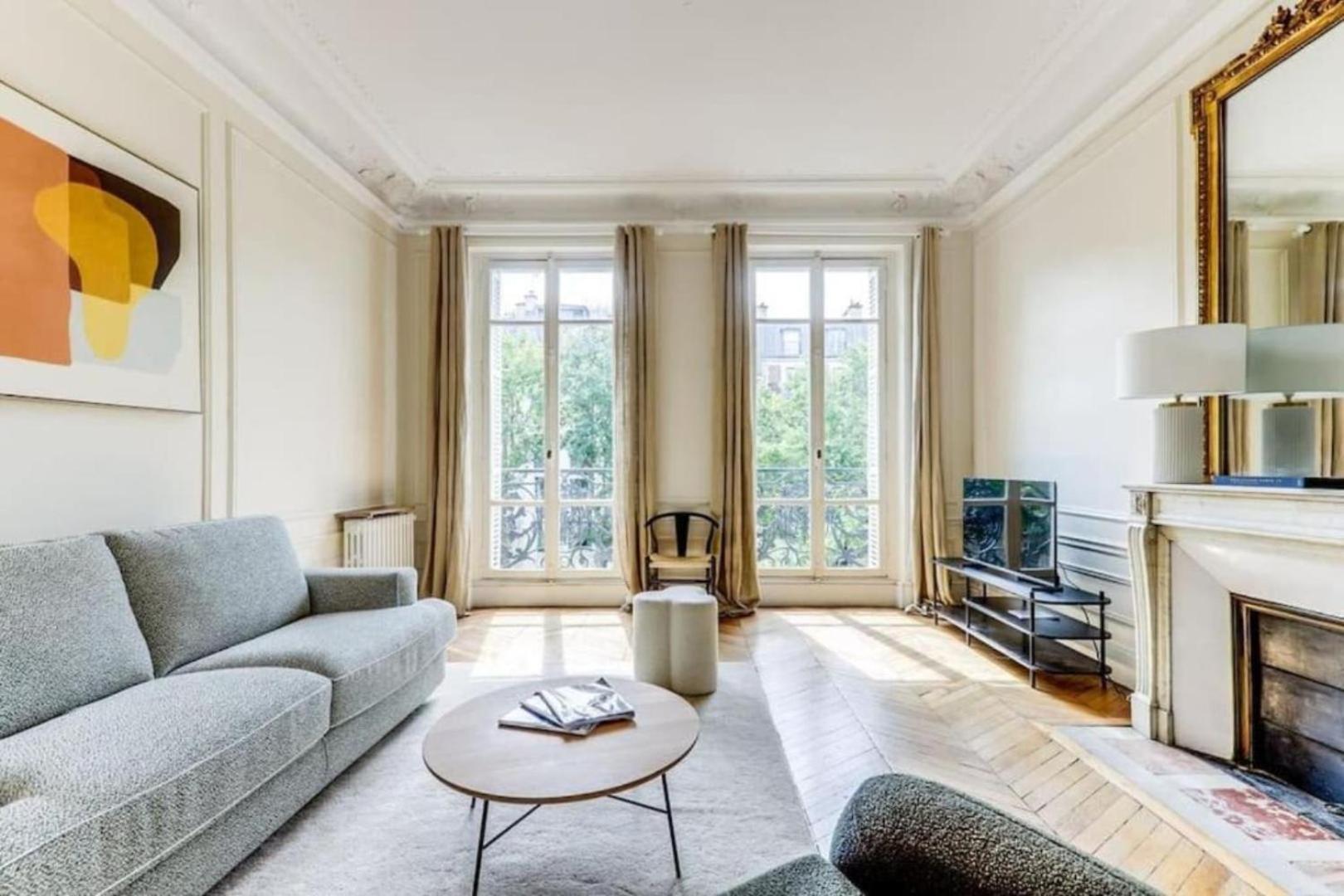 La Fleur Du Bosquet - Sumptuous- Eiffel Tower View Apartment Paris
